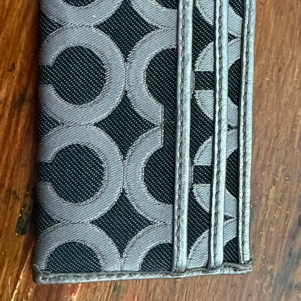 Coach Black and Silver Wallet - Picture 4 of 5